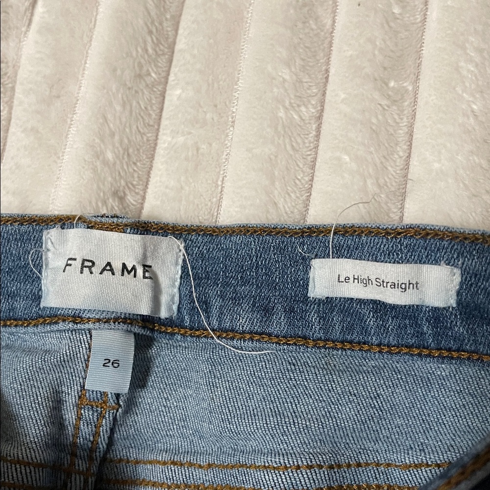 FRAME Le High Straight Jean | Size 26 - Picture 5 of 9